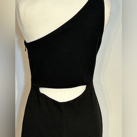 Black one shoulder cocktail dress NWT size 6 - Picture 9 of 12